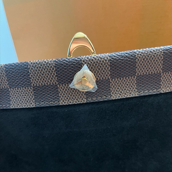 Louis Vuitton Vavin wallet on chain - Picture 9 of 14